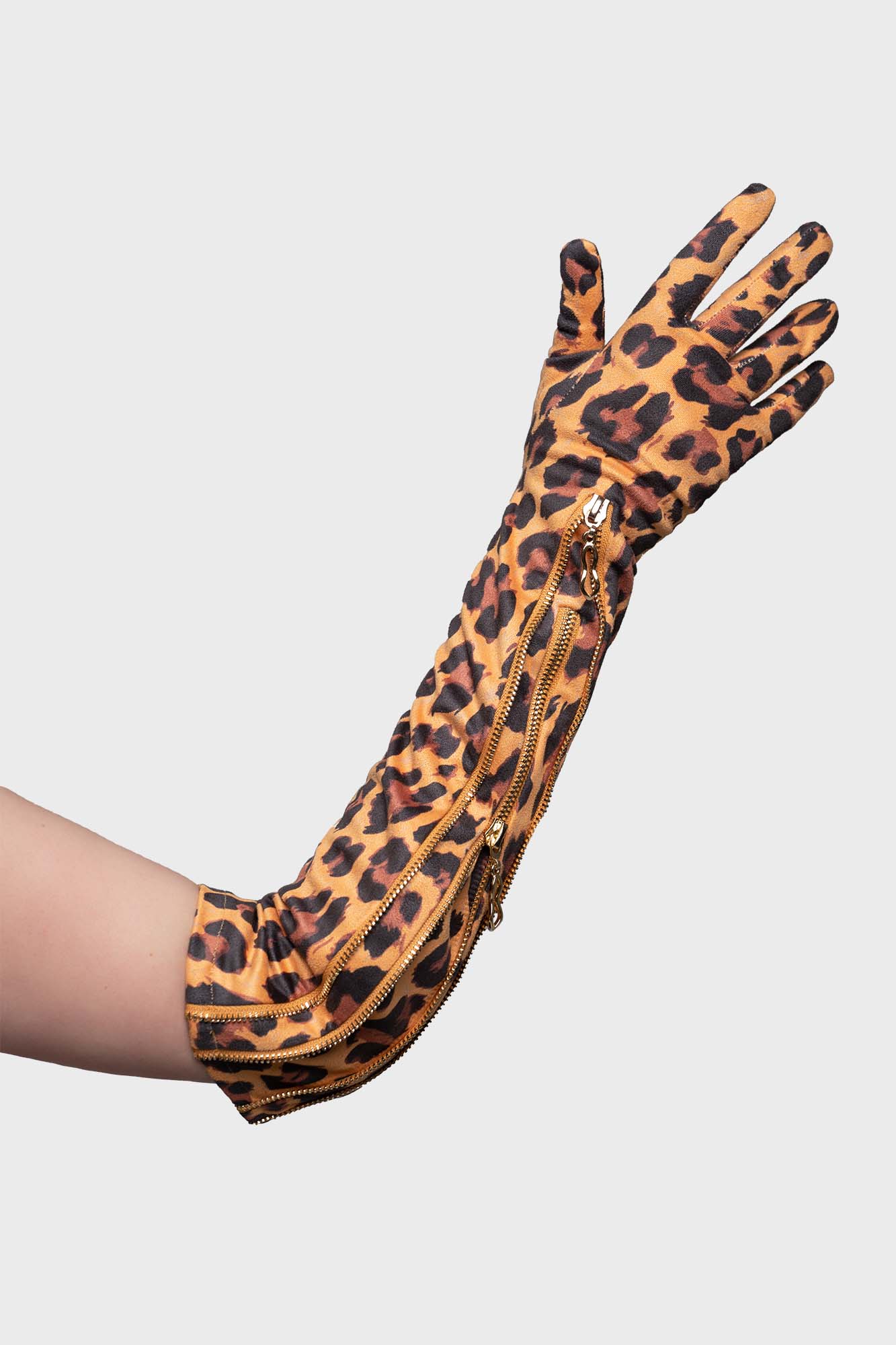 Leo opera gloves