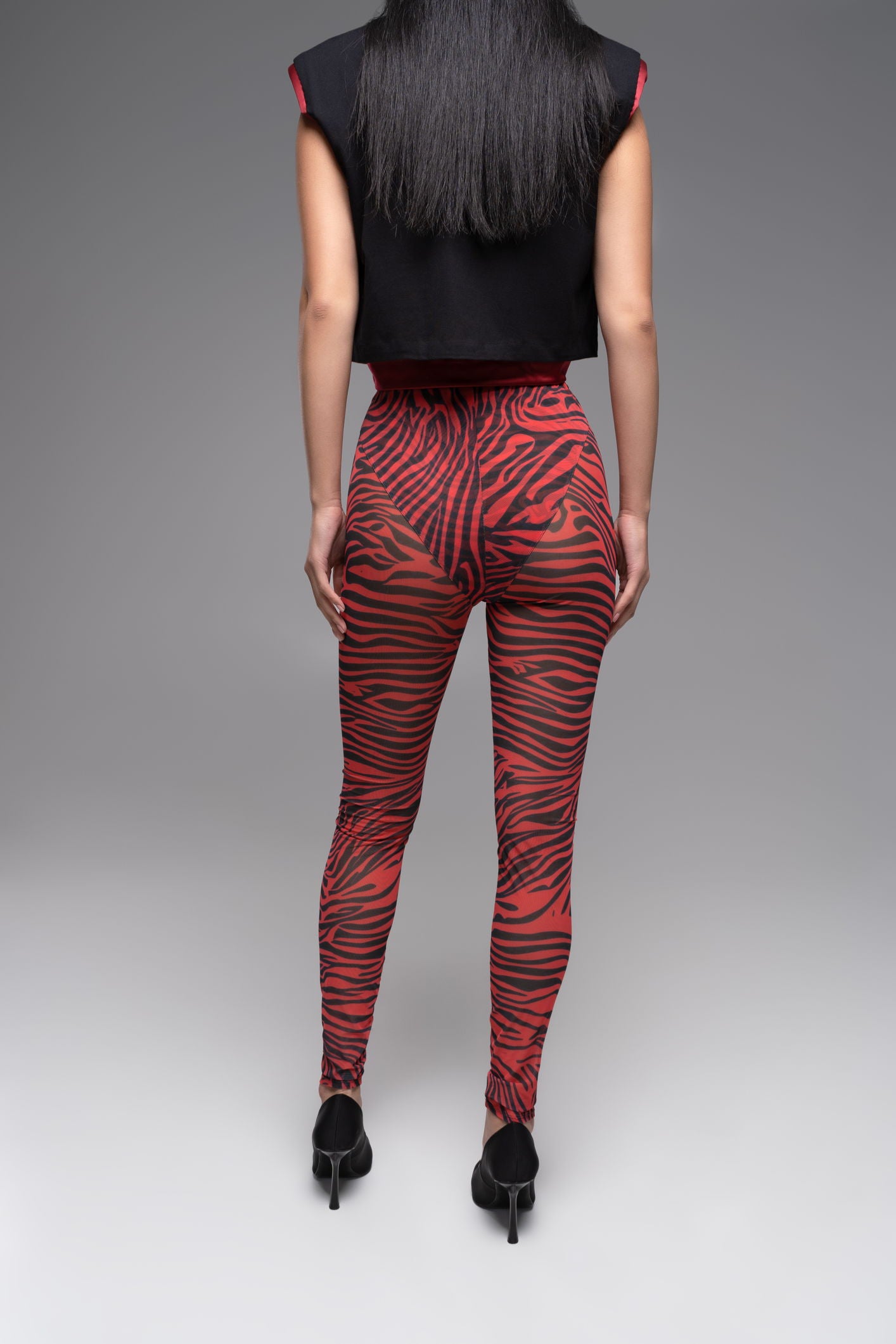 Red zebra leggins